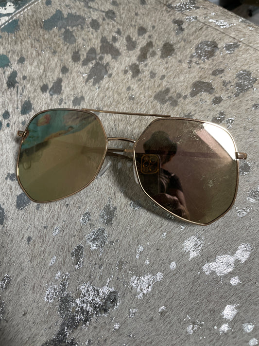 mega sunglass one left