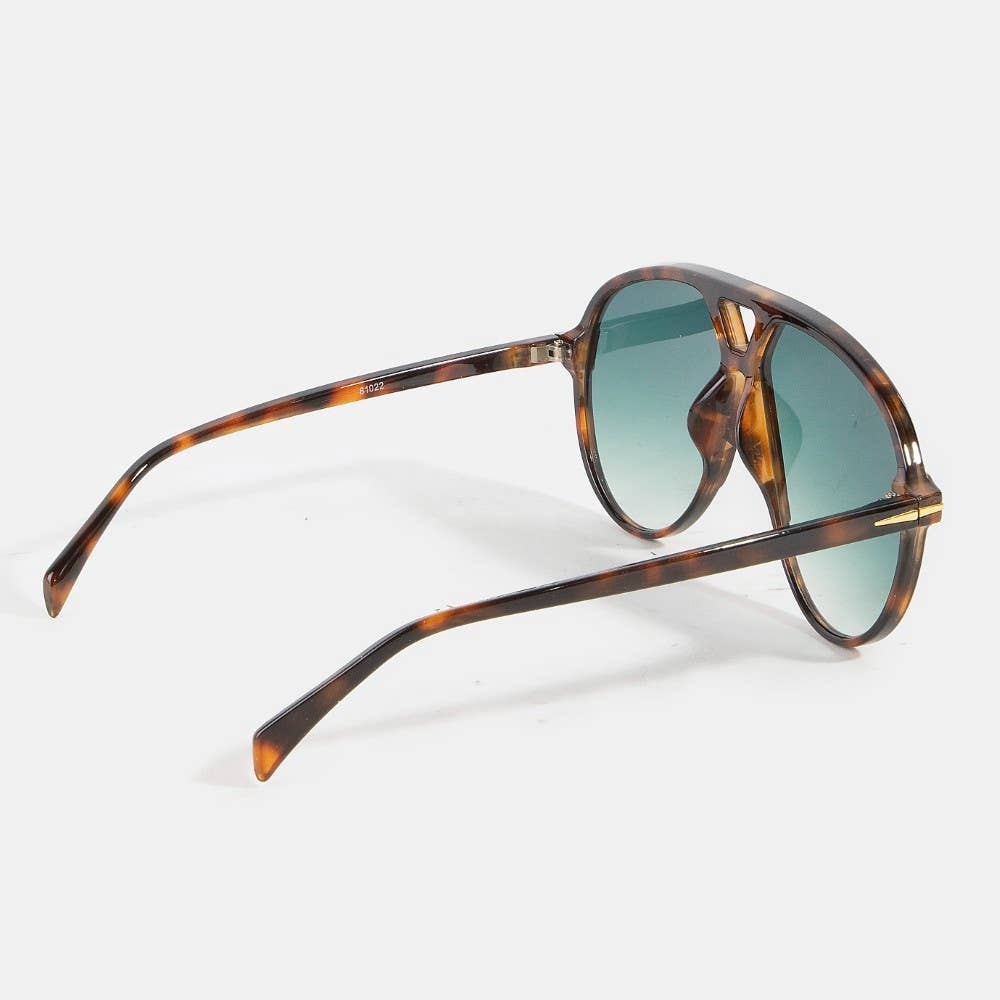 Oversized Aviator Shield Sunglasses