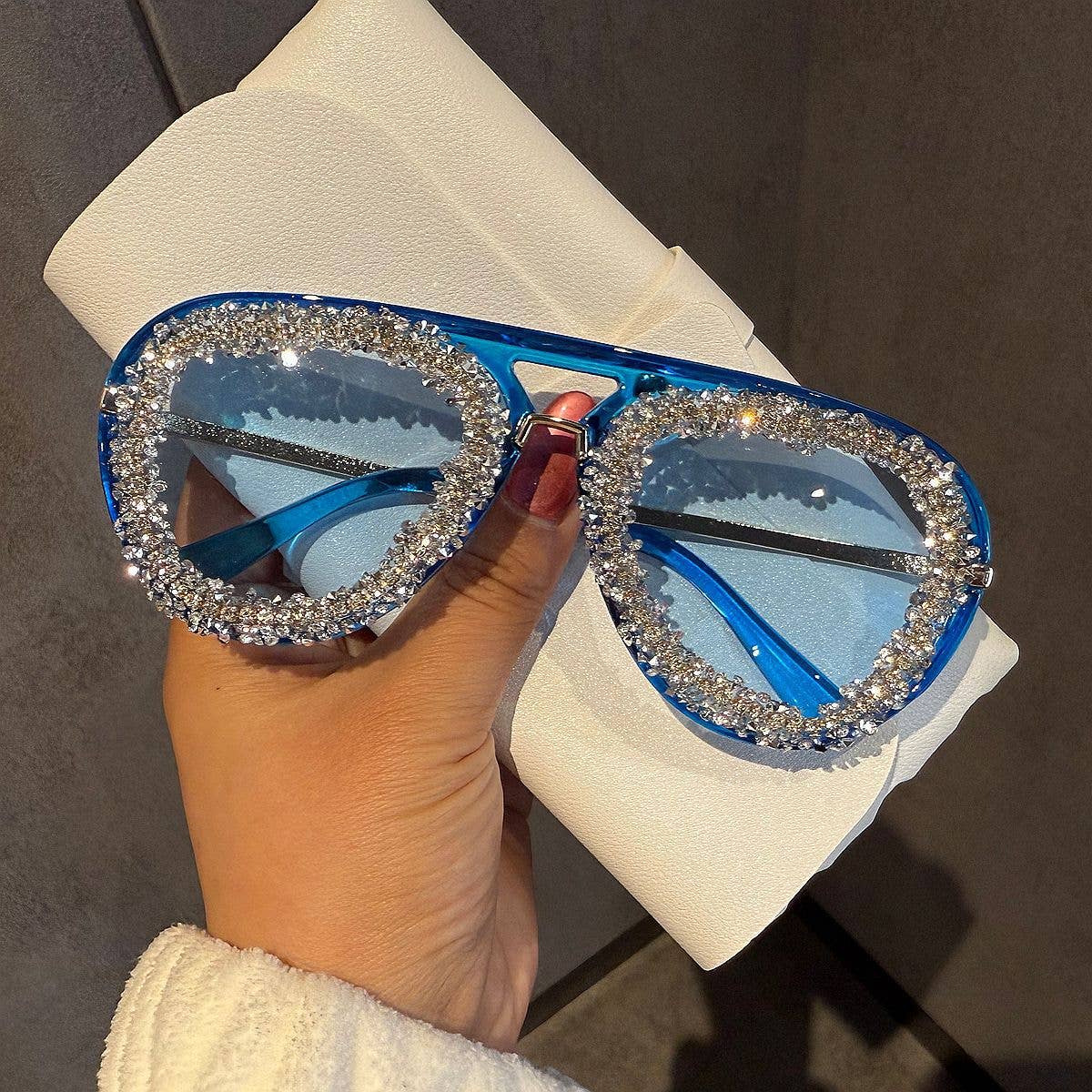 Trendy Rhinestone Pilot Sunglasses for Women
