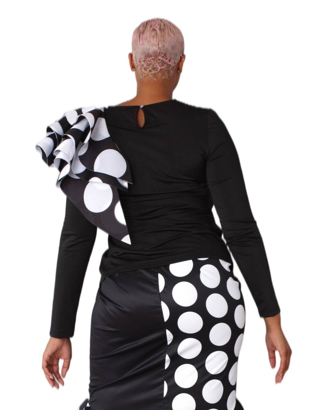 8687P black print scuba woven top