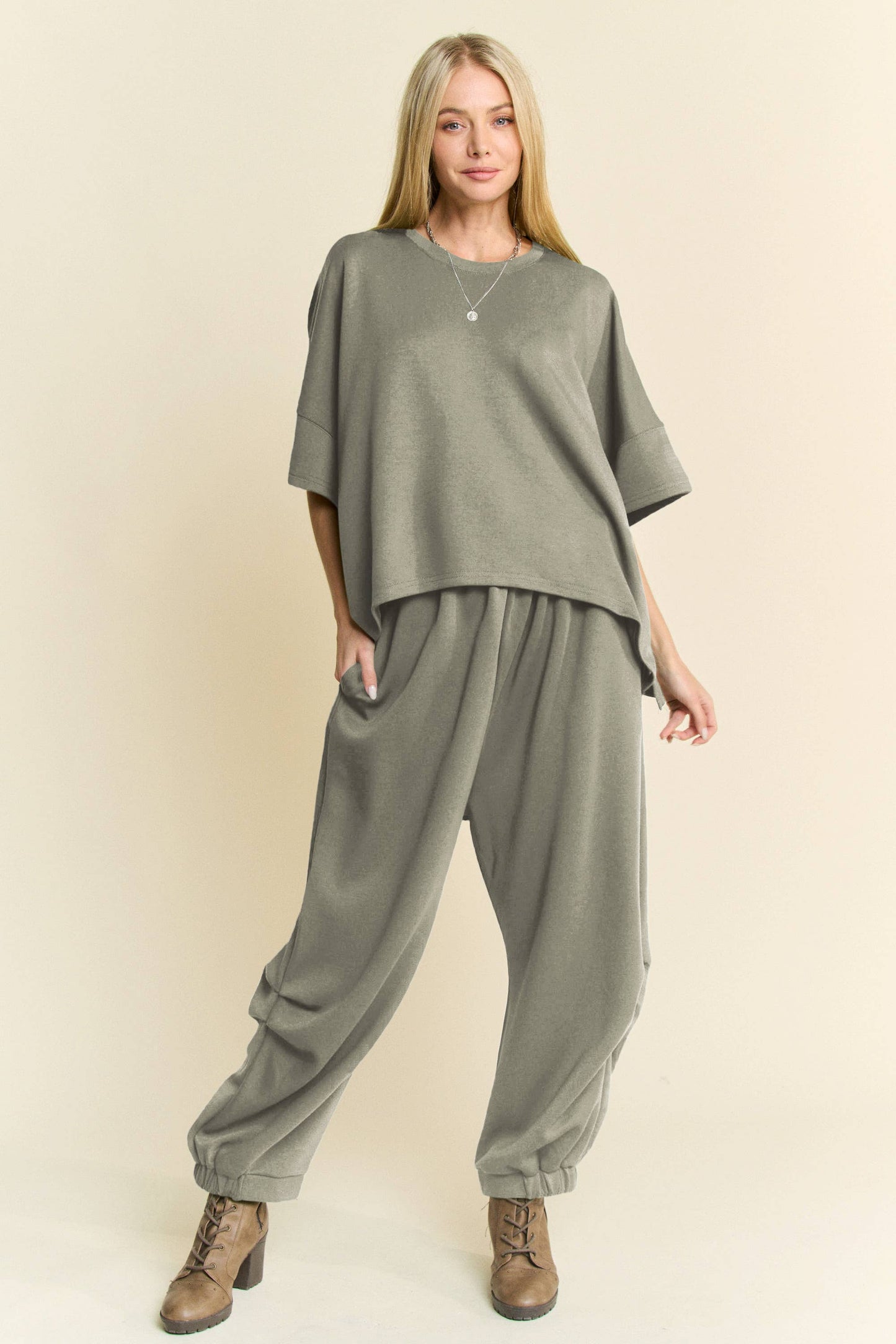 Black SOLID FLOWY TOP WITH ELASTIC WAIST BAND PANTS SET