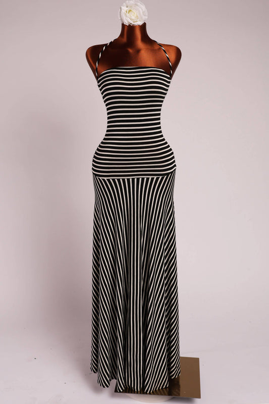 Strap halter flare maxi dress