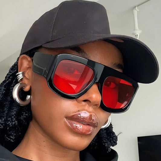 Trendy Oversized Pilot Sunglasses with Red Lenses
